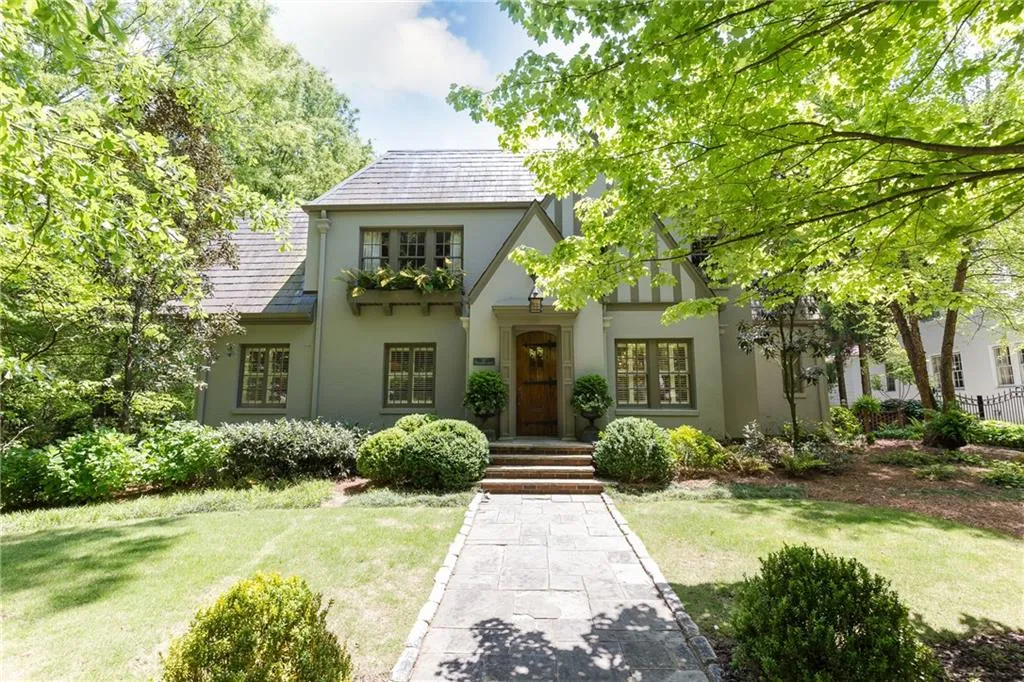 35 Wakefield Drive Ne, Atlanta, Georgia 30309, 6 Bedrooms Bedrooms, ,5 BathroomsBathrooms,Residential,Sold,35 Wakefield Drive Ne,6011277