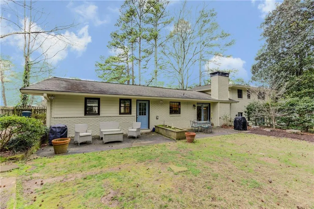 7275 Duncourtney Drive, Atlanta, Georgia 30328, 4 Bedrooms Bedrooms, ,3 BathroomsBathrooms,Residential,Sold,7275 Duncourtney Drive,6538859