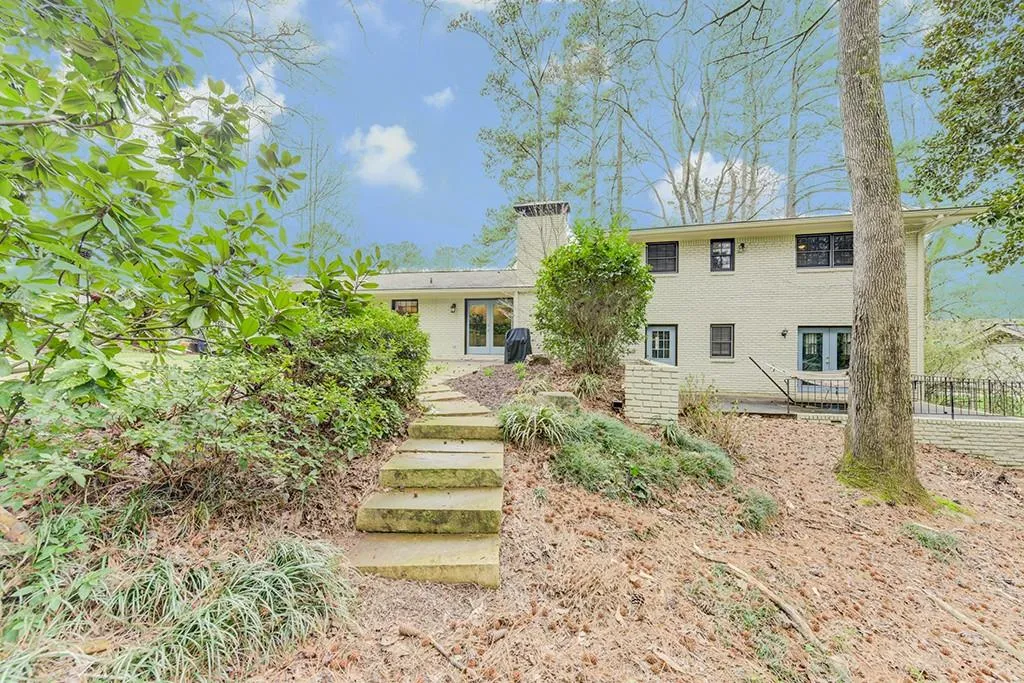 7275 Duncourtney Drive, Atlanta, Georgia 30328, 4 Bedrooms Bedrooms, ,3 BathroomsBathrooms,Residential,Sold,7275 Duncourtney Drive,6538859