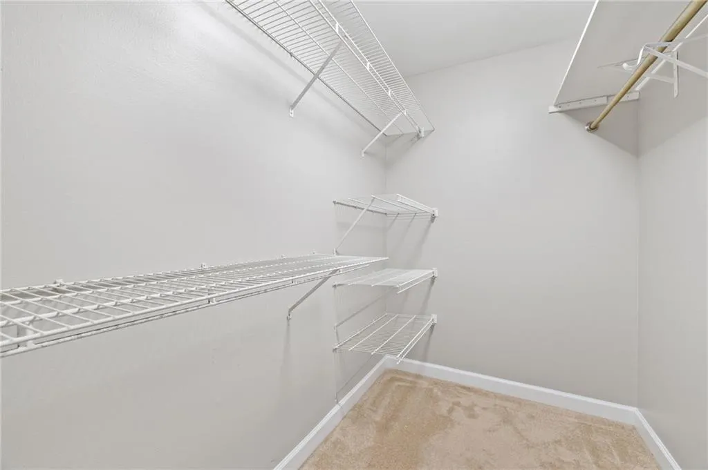 6851 Roswell Road Unit I18, Atlanta, Georgia 30328, 3 Bedrooms Bedrooms, ,2 BathroomsBathrooms,Residential,For Sale,6851 Roswell Road Unit I18,7637295