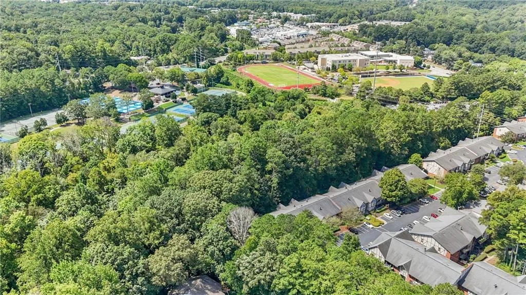 6851 Roswell Road Unit I18, Atlanta, Georgia 30328, 3 Bedrooms Bedrooms, ,2 BathroomsBathrooms,Residential,For Sale,6851 Roswell Road Unit I18,7637295