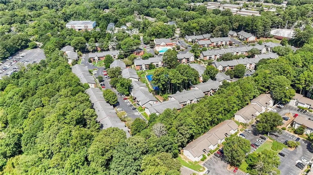 6851 Roswell Road Unit I18, Atlanta, Georgia 30328, 3 Bedrooms Bedrooms, ,2 BathroomsBathrooms,Residential,For Sale,6851 Roswell Road Unit I18,7637295
