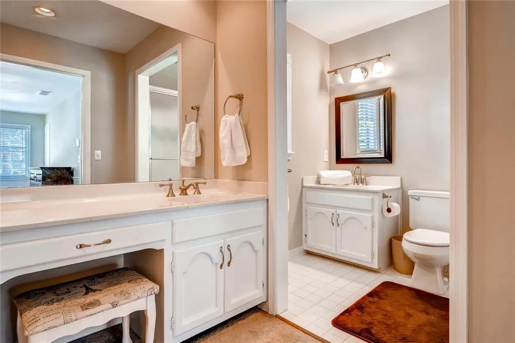 6900 Hunters Trace Circle, Sandy Springs, Georgia 30328, 5 Bedrooms Bedrooms, ,3 BathroomsBathrooms,Residential,Sold,6900 Hunters Trace Circle,5751391