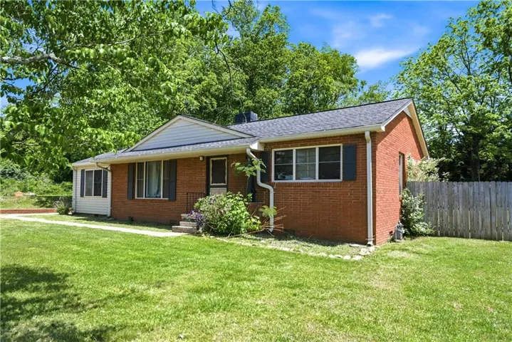 144 Georgia Street, Demorest, Georgia 30535