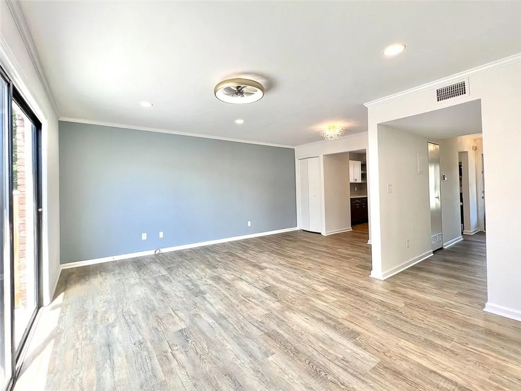 5616 Kingsport Drive, Atlanta, Georgia 30342, 2 Bedrooms Bedrooms, ,1 BathroomBathrooms,Residential,Sold,5616 Kingsport Drive,7270825