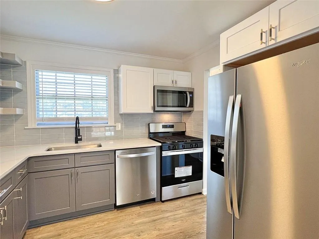 5616 Kingsport Drive, Atlanta, Georgia 30342, 2 Bedrooms Bedrooms, ,1 BathroomBathrooms,Residential,Sold,5616 Kingsport Drive,7270825