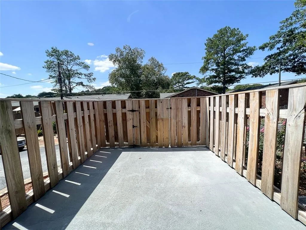 5616 Kingsport Drive, Atlanta, Georgia 30342, 2 Bedrooms Bedrooms, ,1 BathroomBathrooms,Residential,Sold,5616 Kingsport Drive,7270825