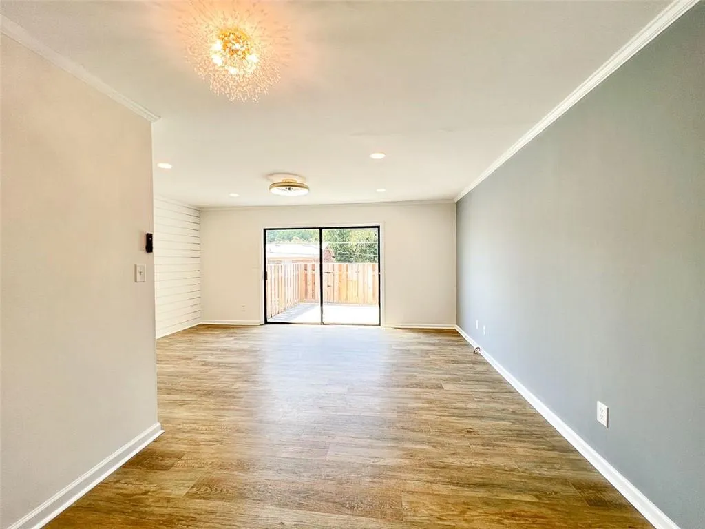 5616 Kingsport Drive, Atlanta, Georgia 30342, 2 Bedrooms Bedrooms, ,1 BathroomBathrooms,Residential,Sold,5616 Kingsport Drive,7270825