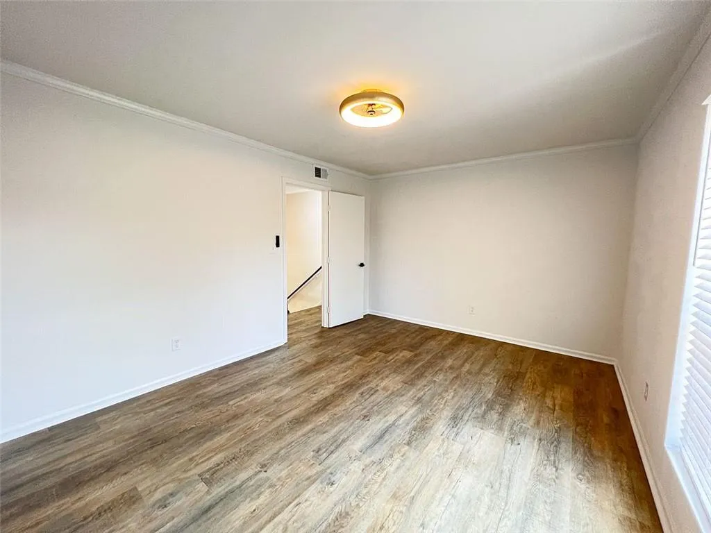 5616 Kingsport Drive, Atlanta, Georgia 30342, 2 Bedrooms Bedrooms, ,1 BathroomBathrooms,Residential,Sold,5616 Kingsport Drive,7270825