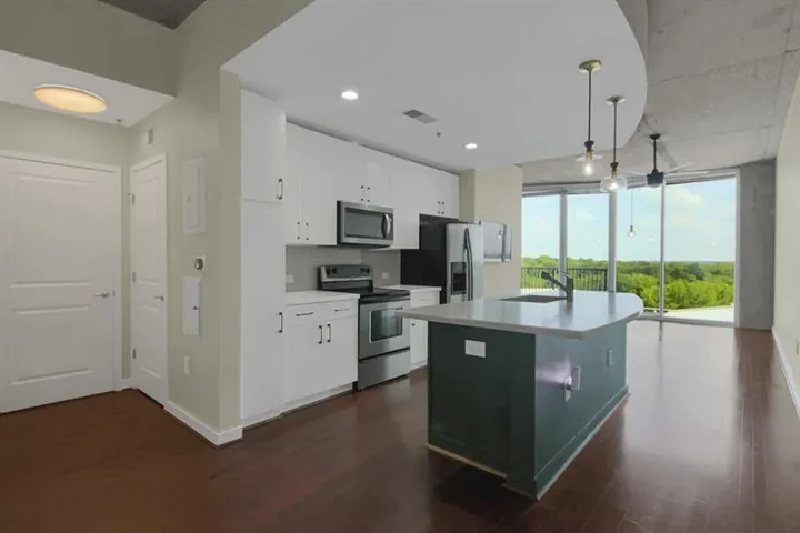 361 17th Street Unit 910, Atlanta, Georgia 30363
