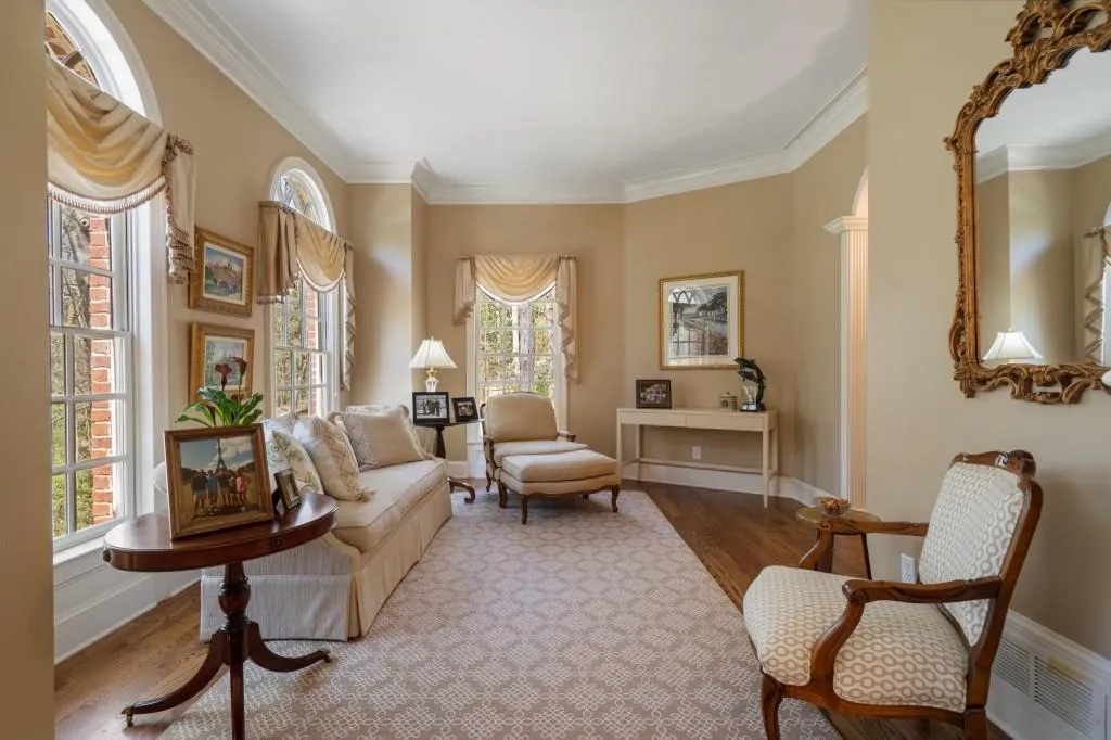 220 Sheridan Point Lane, Atlanta, Georgia 30342, 5 Bedrooms Bedrooms, ,5 BathroomsBathrooms,Residential,Sold,220 Sheridan Point Lane,7548366