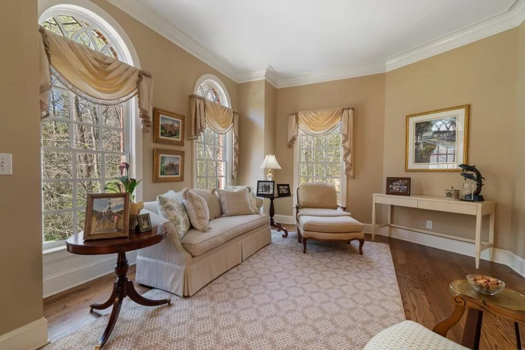 220 Sheridan Point Lane, Atlanta, Georgia 30342, 5 Bedrooms Bedrooms, ,5 BathroomsBathrooms,Residential,Sold,220 Sheridan Point Lane,7548366