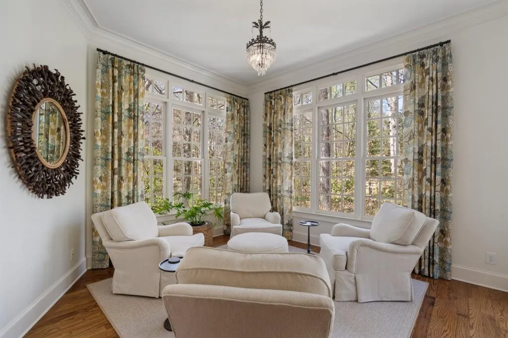 220 Sheridan Point Lane, Atlanta, Georgia 30342, 5 Bedrooms Bedrooms, ,5 BathroomsBathrooms,Residential,Sold,220 Sheridan Point Lane,7548366