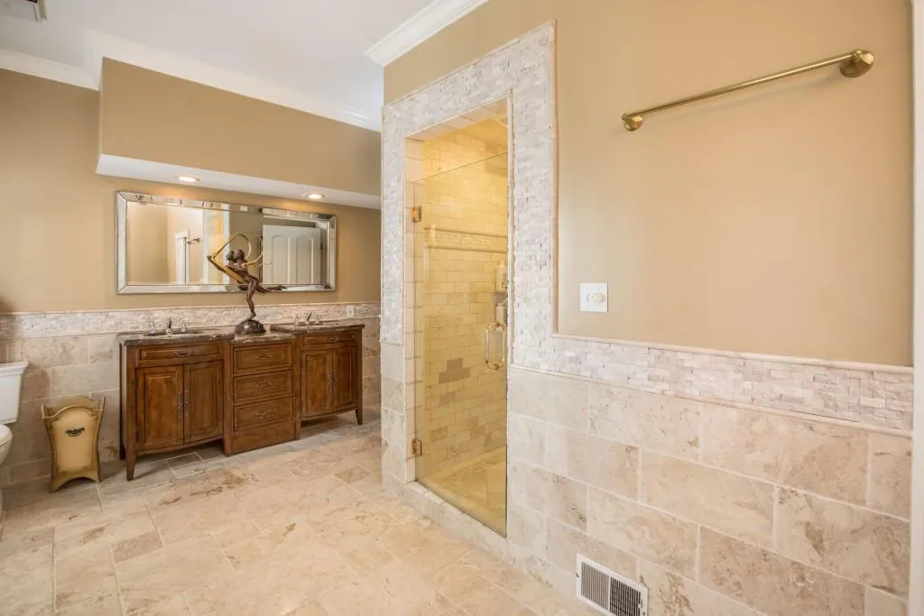 570 Valley Hall Drive, Atlanta, Georgia 30350, 6 Bedrooms Bedrooms, ,4 BathroomsBathrooms,Residential,Sold,570 Valley Hall Drive,5946579