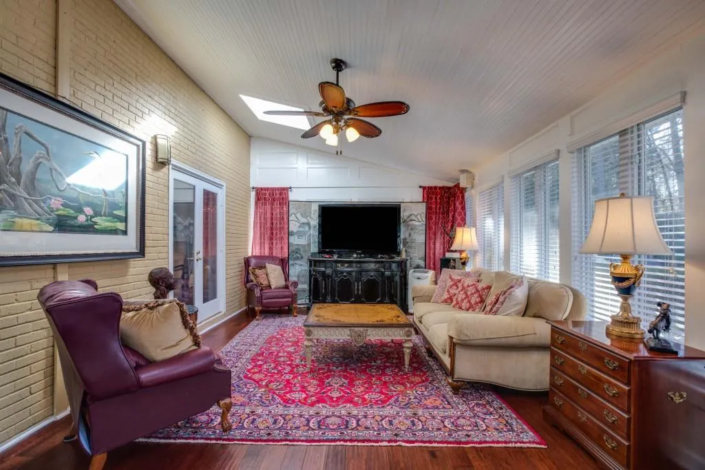 570 Valley Hall Drive, Atlanta, Georgia 30350, 6 Bedrooms Bedrooms, ,4 BathroomsBathrooms,Residential,Sold,570 Valley Hall Drive,5946579