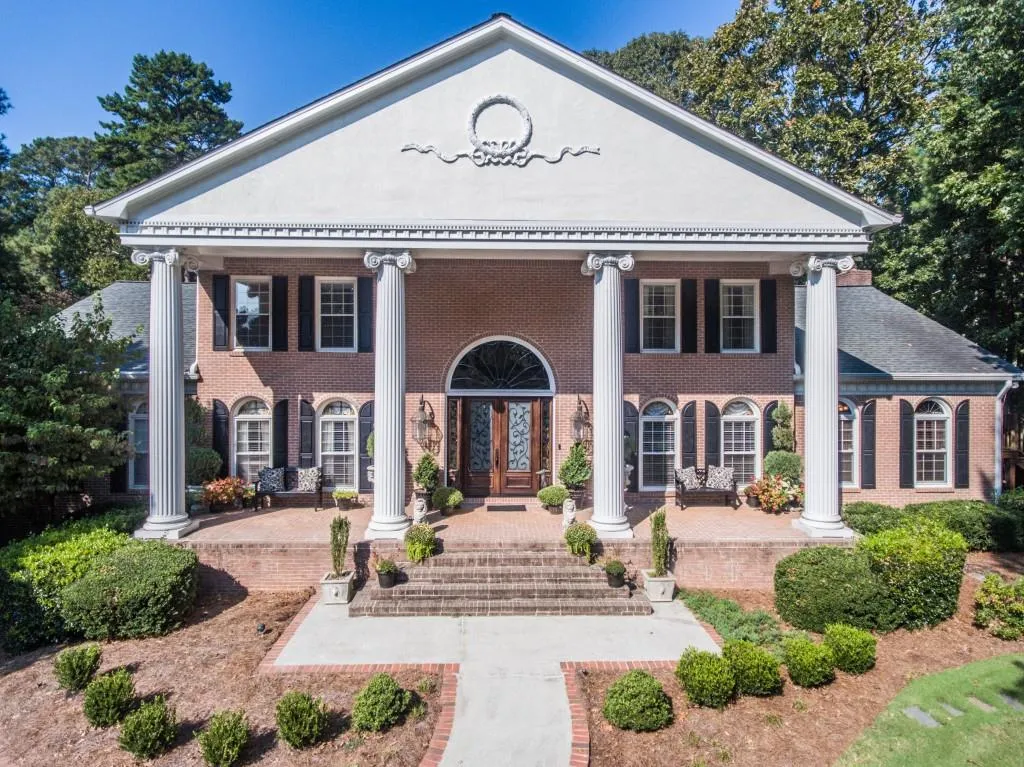 570 Valley Hall Drive, Atlanta, Georgia 30350, 6 Bedrooms Bedrooms, ,4 BathroomsBathrooms,Residential,Sold,570 Valley Hall Drive,5946579