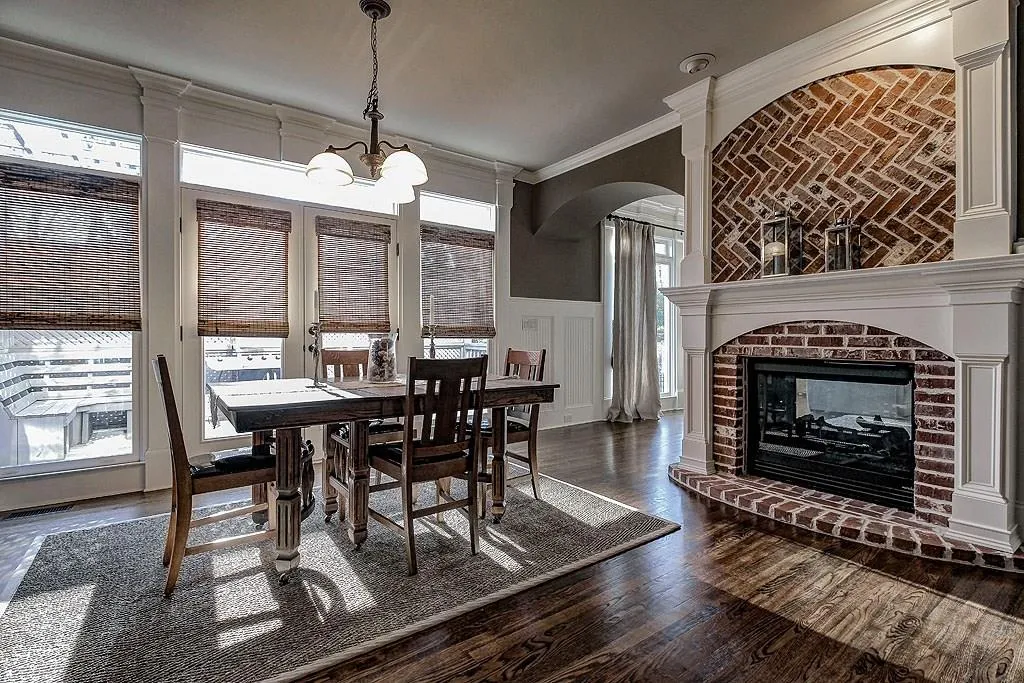 7951 Magnolia Square, Sandy Springs, Georgia 30350, 4 Bedrooms Bedrooms, ,3 BathroomsBathrooms,Residential,Sold,7951 Magnolia Square,5643841