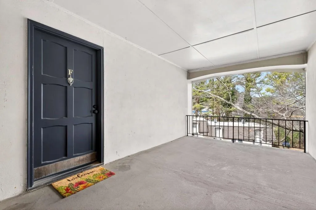 725 Dalrymple Road Ne Unit 5f, Sandy Springs, Georgia 30328, 2 Bedrooms Bedrooms, ,2 BathroomsBathrooms,Residential,Sold,725 Dalrymple Road Ne Unit 5f,7710619