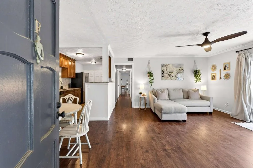 725 Dalrymple Road Ne Unit 5f, Sandy Springs, Georgia 30328, 2 Bedrooms Bedrooms, ,2 BathroomsBathrooms,Residential,Sold,725 Dalrymple Road Ne Unit 5f,7710619