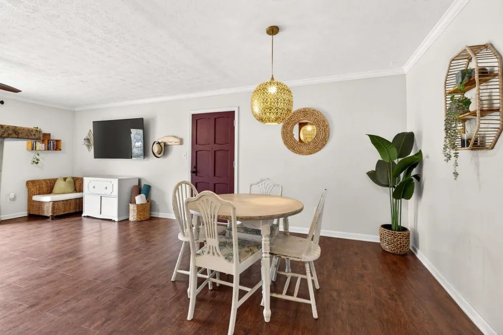 725 Dalrymple Road Ne Unit 5f, Sandy Springs, Georgia 30328, 2 Bedrooms Bedrooms, ,2 BathroomsBathrooms,Residential,Sold,725 Dalrymple Road Ne Unit 5f,7710619