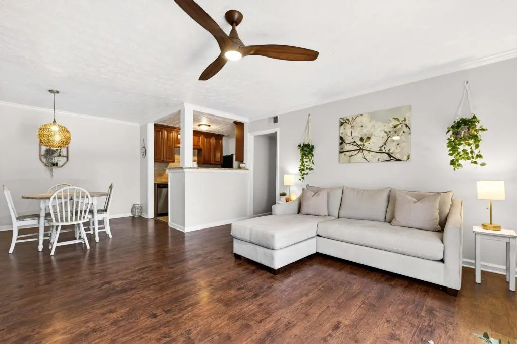725 Dalrymple Road Ne Unit 5f, Sandy Springs, Georgia 30328, 2 Bedrooms Bedrooms, ,2 BathroomsBathrooms,Residential,Sold,725 Dalrymple Road Ne Unit 5f,7710619