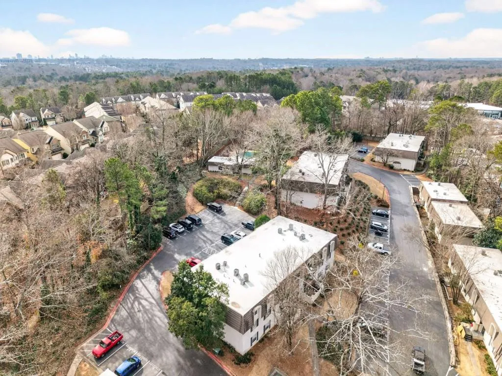 725 Dalrymple Road Ne Unit 5f, Sandy Springs, Georgia 30328, 2 Bedrooms Bedrooms, ,2 BathroomsBathrooms,Residential,Sold,725 Dalrymple Road Ne Unit 5f,7710619