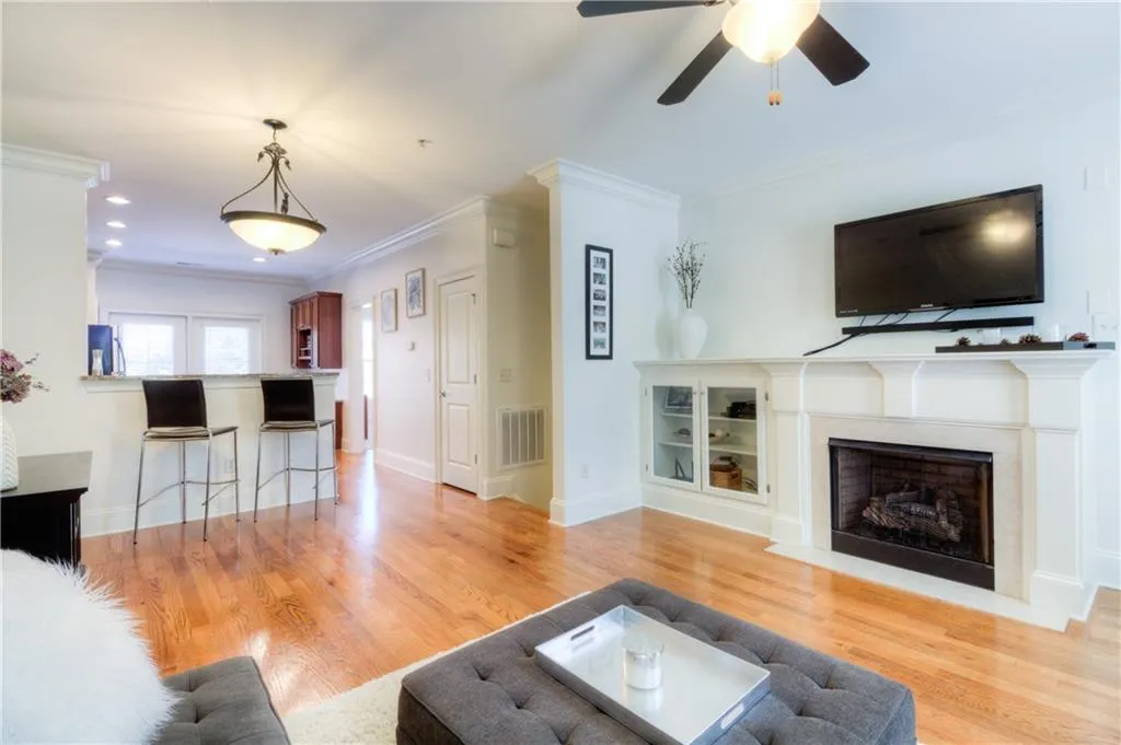 759 Berrydale Drive, Sandy Springs, Georgia 30328, 2 Bedrooms Bedrooms, ,2 BathroomsBathrooms,Residential,Sold,759 Berrydale Drive,6024462