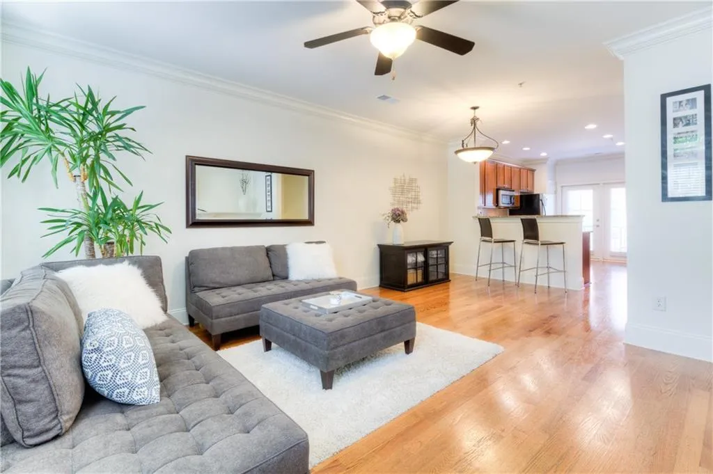 759 Berrydale Drive, Sandy Springs, Georgia 30328, 2 Bedrooms Bedrooms, ,2 BathroomsBathrooms,Residential,Sold,759 Berrydale Drive,6024462