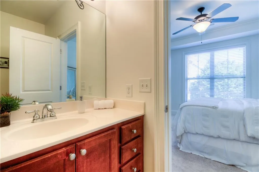 759 Berrydale Drive, Sandy Springs, Georgia 30328, 2 Bedrooms Bedrooms, ,2 BathroomsBathrooms,Residential,Sold,759 Berrydale Drive,6024462