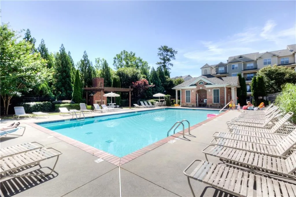 759 Berrydale Drive, Sandy Springs, Georgia 30328, 2 Bedrooms Bedrooms, ,2 BathroomsBathrooms,Residential,Sold,759 Berrydale Drive,6024462