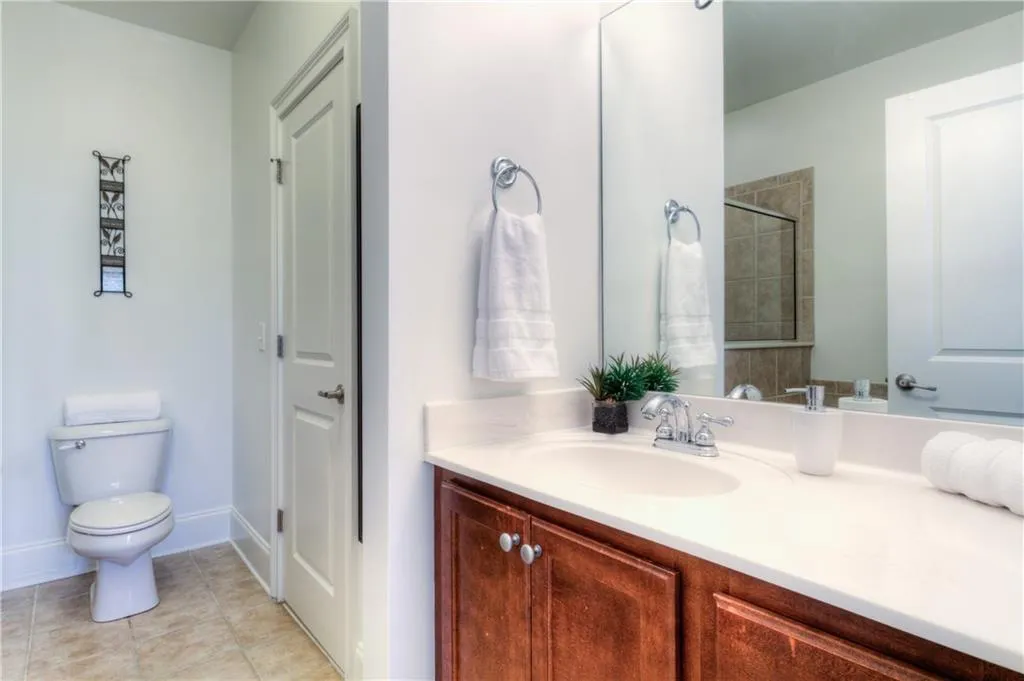 759 Berrydale Drive, Sandy Springs, Georgia 30328, 2 Bedrooms Bedrooms, ,2 BathroomsBathrooms,Residential,Sold,759 Berrydale Drive,6024462