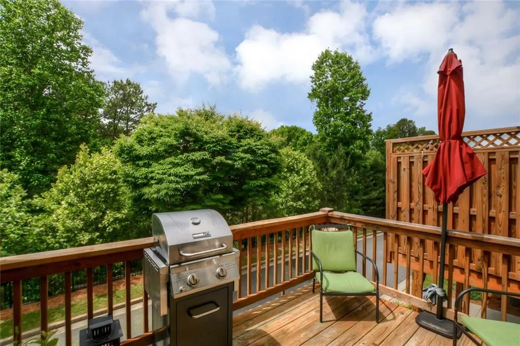 7525 Highland Bluff Unit 7525, Atlanta, Georgia 30328, 3 Bedrooms Bedrooms, ,3 BathroomsBathrooms,Residential,Sold,7525 Highland Bluff Unit 7525,6017037