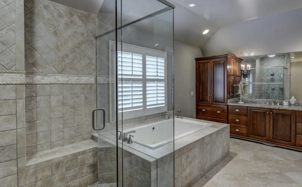 8240 Habersham Waters Road, Sandy Springs, Georgia 30350, 5 Bedrooms Bedrooms, ,7 BathroomsBathrooms,Residential,Sold,8240 Habersham Waters Road,5840683