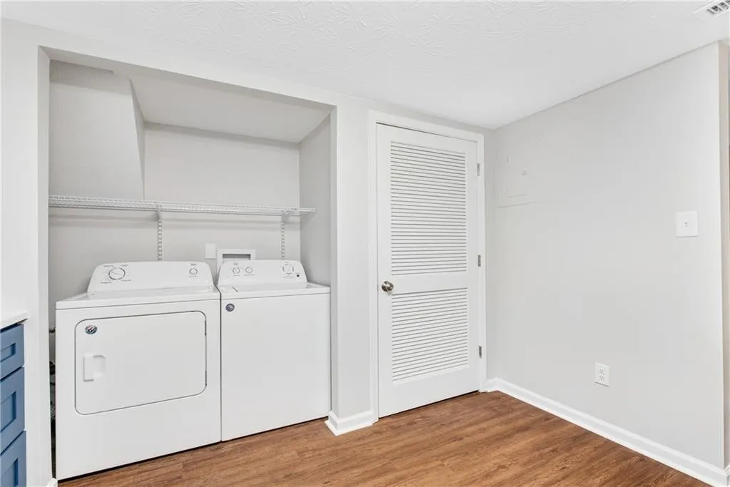 7750 Roswell Road Unit 3c, Atlanta, Georgia 30350, 3 Bedrooms Bedrooms, ,2 BathroomsBathrooms,Residential,Sold,7750 Roswell Road Unit 3c,7088763 7750 Roswell Road Unit 3c, Atlanta, Georgia 30350, 3 Bedrooms Bedrooms, ,2 BathroomsBathrooms,Residential,Sold,7750 Roswell Road Unit 3c,7088763