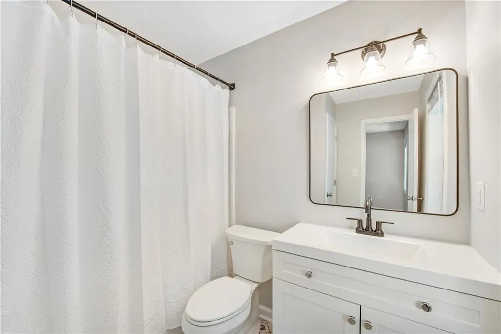 7750 Roswell Road Unit 3c, Atlanta, Georgia 30350, 3 Bedrooms Bedrooms, ,2 BathroomsBathrooms,Residential,Sold,7750 Roswell Road Unit 3c,7088763 7750 Roswell Road Unit 3c, Atlanta, Georgia 30350, 3 Bedrooms Bedrooms, ,2 BathroomsBathrooms,Residential,Sold,7750 Roswell Road Unit 3c,7088763