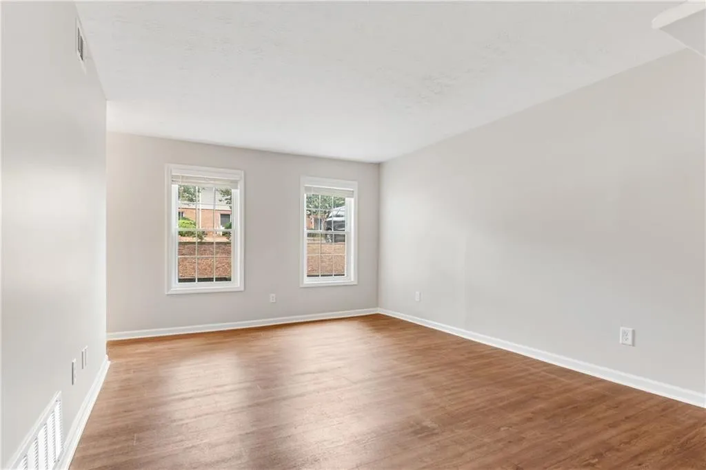 7750 Roswell Road Unit 3c, Atlanta, Georgia 30350, 3 Bedrooms Bedrooms, ,2 BathroomsBathrooms,Residential,Sold,7750 Roswell Road Unit 3c,7088763 7750 Roswell Road Unit 3c, Atlanta, Georgia 30350, 3 Bedrooms Bedrooms, ,2 BathroomsBathrooms,Residential,Sold,7750 Roswell Road Unit 3c,7088763