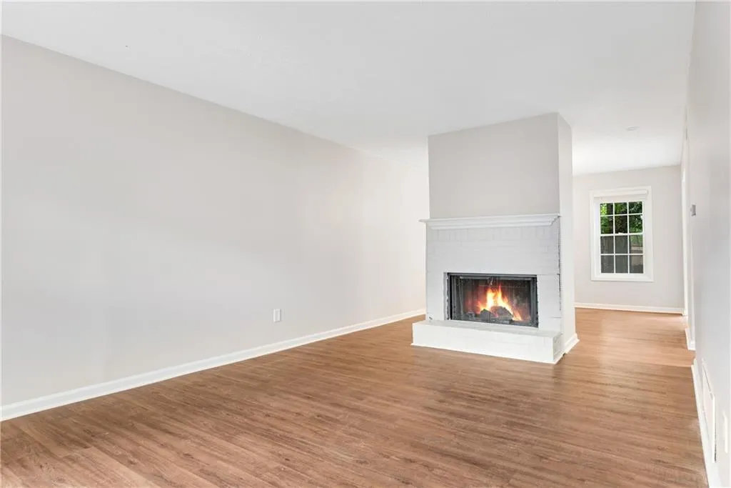 7750 Roswell Road Unit 3c, Atlanta, Georgia 30350, 3 Bedrooms Bedrooms, ,2 BathroomsBathrooms,Residential,Sold,7750 Roswell Road Unit 3c,7088763 7750 Roswell Road Unit 3c, Atlanta, Georgia 30350, 3 Bedrooms Bedrooms, ,2 BathroomsBathrooms,Residential,Sold,7750 Roswell Road Unit 3c,7088763