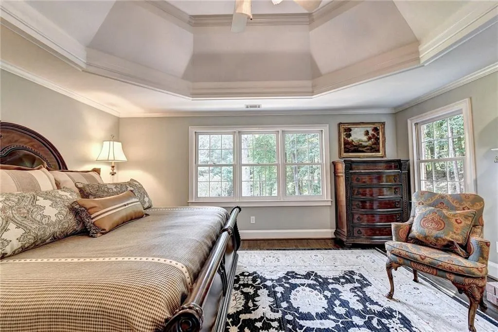 8020 River Circle, Sandy Springs, Georgia 30350, 5 Bedrooms Bedrooms, ,3 BathroomsBathrooms,Residential,Sold,8020 River Circle,6922668