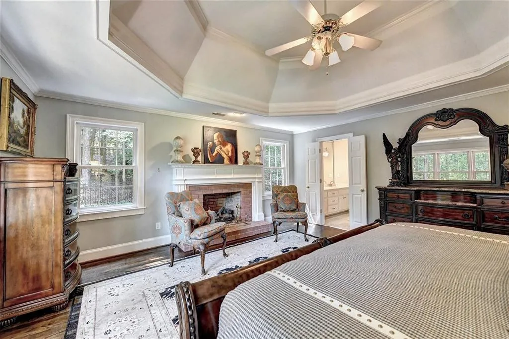 8020 River Circle, Sandy Springs, Georgia 30350, 5 Bedrooms Bedrooms, ,3 BathroomsBathrooms,Residential,Sold,8020 River Circle,6922668