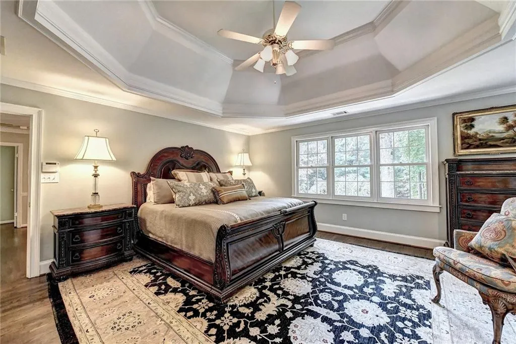8020 River Circle, Sandy Springs, Georgia 30350, 5 Bedrooms Bedrooms, ,3 BathroomsBathrooms,Residential,Sold,8020 River Circle,6922668