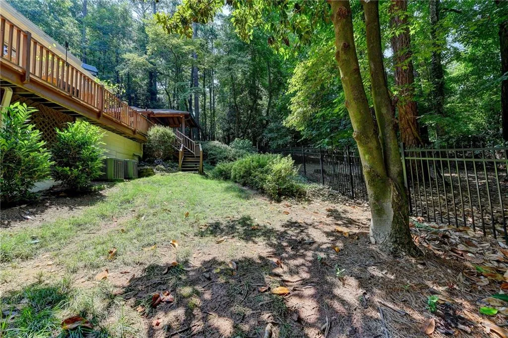 8020 River Circle, Sandy Springs, Georgia 30350, 5 Bedrooms Bedrooms, ,3 BathroomsBathrooms,Residential,Sold,8020 River Circle,6922668