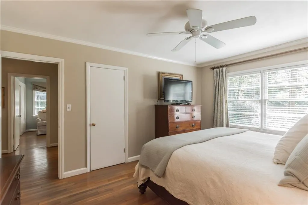 5545 Sherrell Drive, Sandy Springs, Georgia 30342, 3 Bedrooms Bedrooms, ,2 BathroomsBathrooms,Residential,Sold,5545 Sherrell Drive,6029171