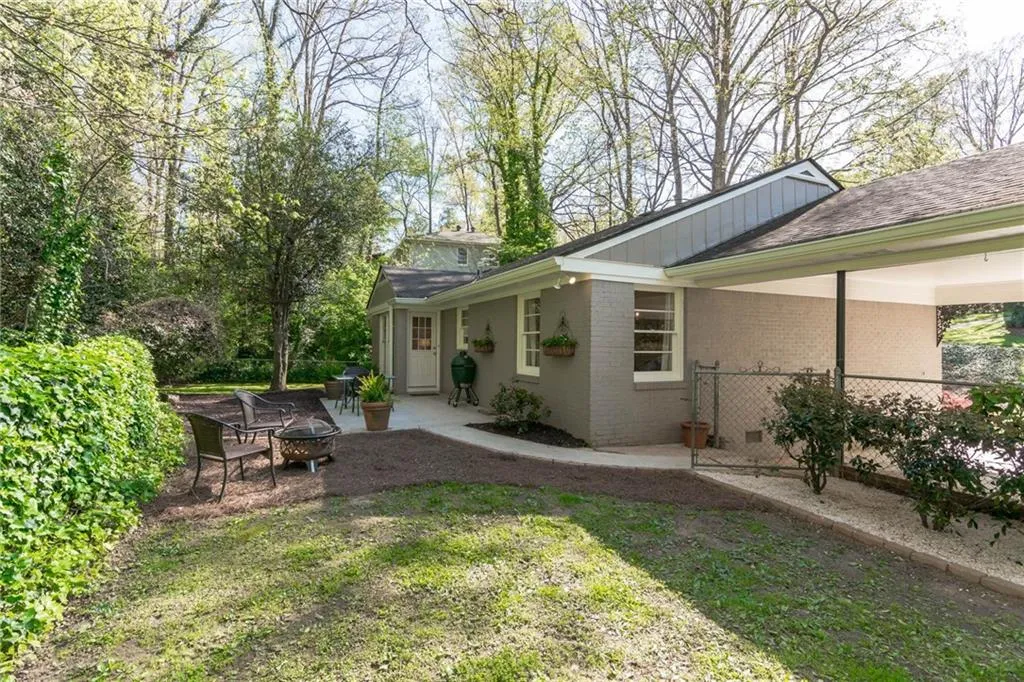 5545 Sherrell Drive, Sandy Springs, Georgia 30342, 3 Bedrooms Bedrooms, ,2 BathroomsBathrooms,Residential,Sold,5545 Sherrell Drive,6029171