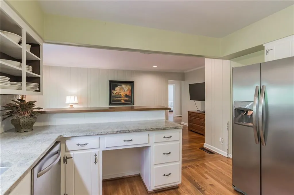 5545 Sherrell Drive, Sandy Springs, Georgia 30342, 3 Bedrooms Bedrooms, ,2 BathroomsBathrooms,Residential,Sold,5545 Sherrell Drive,6029171