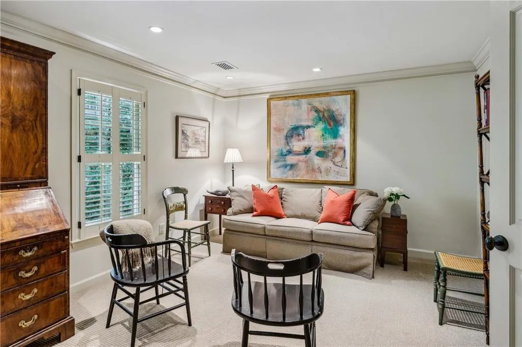 30 Howell Mill Pltn Nw Unit 30, Atlanta, Georgia 30327, 2 Bedrooms Bedrooms, ,2 BathroomsBathrooms,Residential,For Sale,30 Howell Mill Pltn Nw Unit 30,7620928