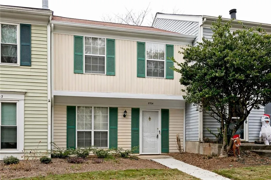 2704 Queen Anne Court, Sandy Springs, Georgia 30350, 2 Bedrooms Bedrooms, ,2 BathroomsBathrooms,Residential,Sold,2704 Queen Anne Court,5943664