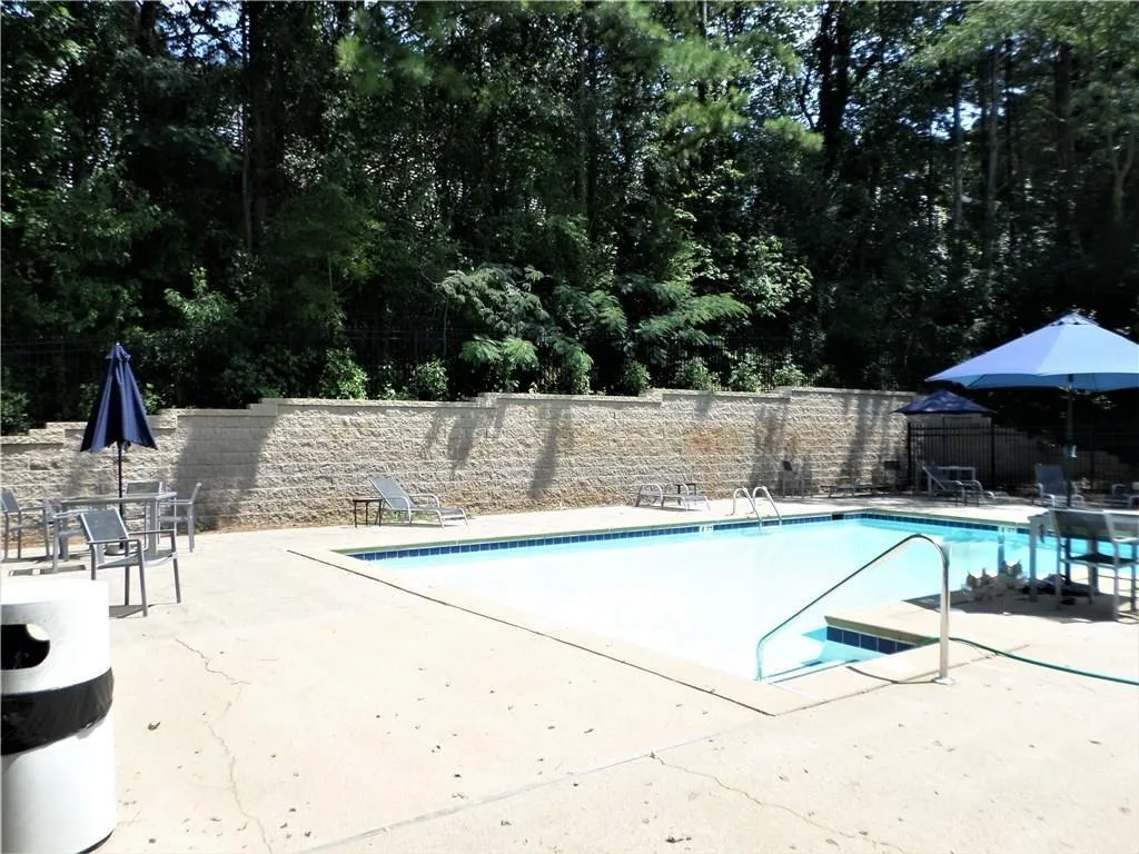 2704 Queen Anne Court, Sandy Springs, Georgia 30350, 2 Bedrooms Bedrooms, ,2 BathroomsBathrooms,Residential,Sold,2704 Queen Anne Court,5943664