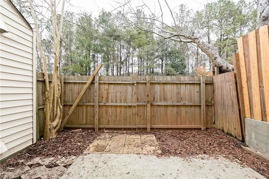 2704 Queen Anne Court, Sandy Springs, Georgia 30350, 2 Bedrooms Bedrooms, ,2 BathroomsBathrooms,Residential,Sold,2704 Queen Anne Court,5943664