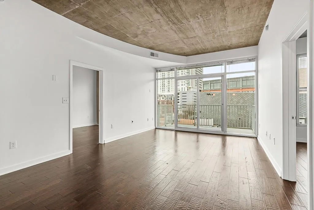 250 Pharr Road Ne Unit 409, Atlanta, Georgia 30305, 2 Bedrooms Bedrooms, 0 ,2 BathroomsBathrooms,Residential,For Sale,250 Pharr Road Ne Unit 409,7734677