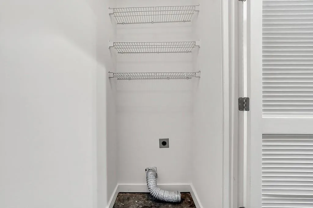 250 Pharr Road Ne Unit 409, Atlanta, Georgia 30305, 2 Bedrooms Bedrooms, 0 ,2 BathroomsBathrooms,Residential,For Sale,250 Pharr Road Ne Unit 409,7734677
